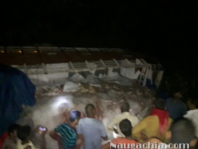 नवगछिया : गौ मांस से भरा ट्रक पलटा, हुआ जम के बबाल, देर रात तनाव की स्थिति बनी-Naugachia News