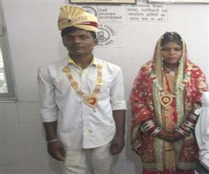 बिहार : अनाथ पूनम को जब मिला छोटू का प्यार, शादी के जोड़े में सबको कहा-थैंक्स