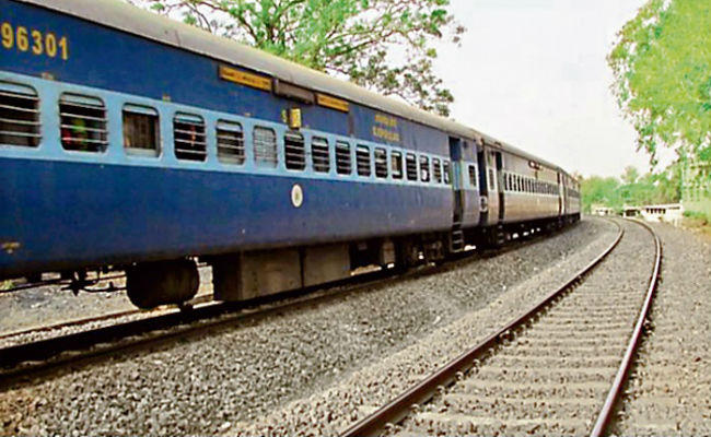 खुलासा : पटना से गुजरने वाली ट्रेनों में हो रही डकैती,  प्रमुख ट्रेनें अपराधियों के निशाने पर