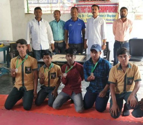 नवगछिया : हाई स्कूल मे  जूनियर कैरम प्रतियोगिता 2019 का आयोजन -Naugachia News